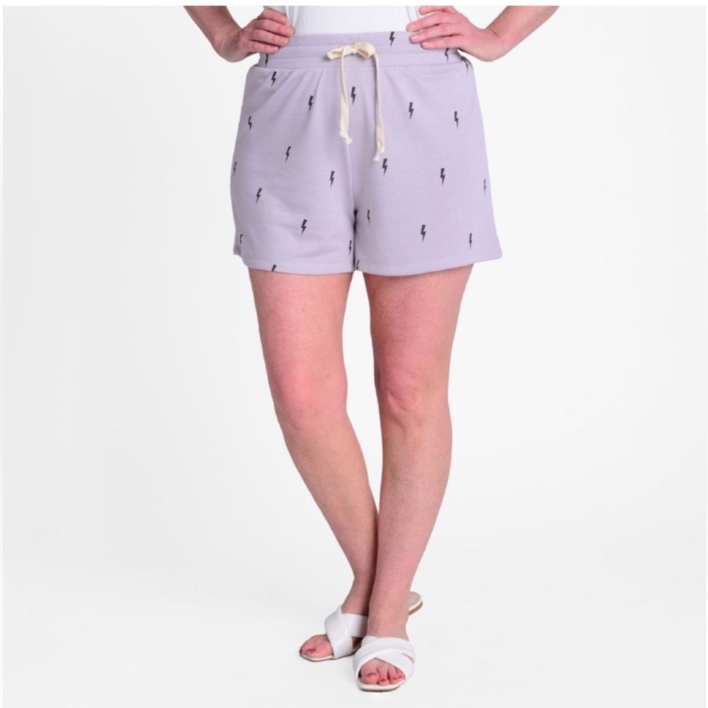 THEO & SPENCE
Basic lightening bolt Shorts
